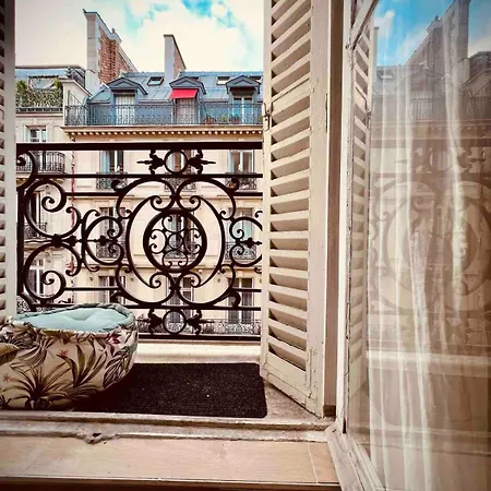 Champs Elysees - Av De Friedland דירה